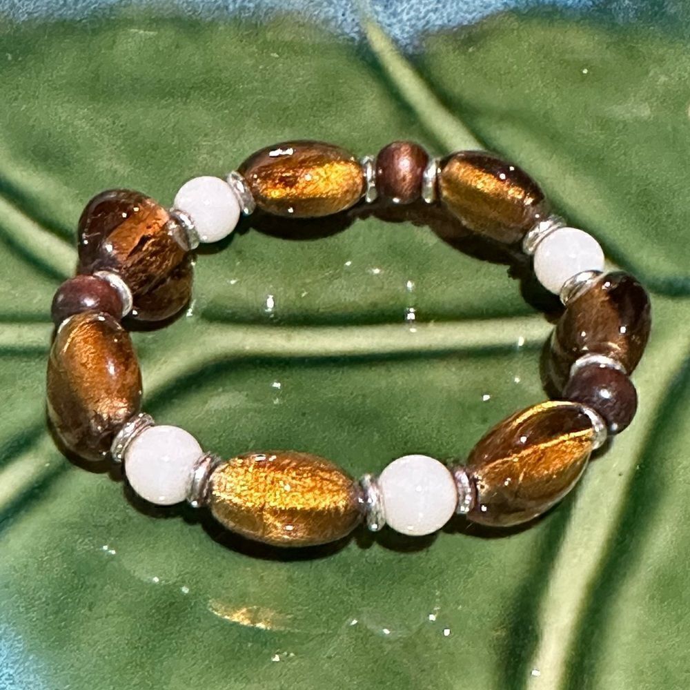 Handcrafted Lampwork Glass Bead Bracelet with Toggle Closure approx 7-7.5”